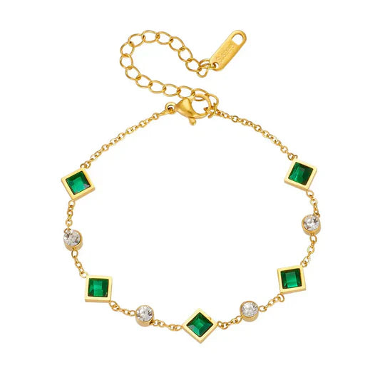 Carolina bracelet with emerald.