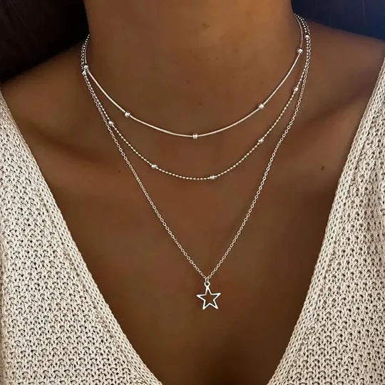 Retro star necklace