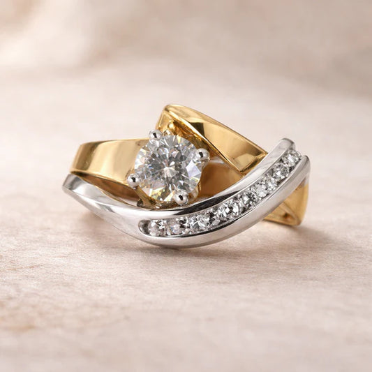 Elegant two-tone Ring with Cubic Zirconia.