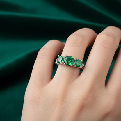 Ring with 3 Emerald Stones