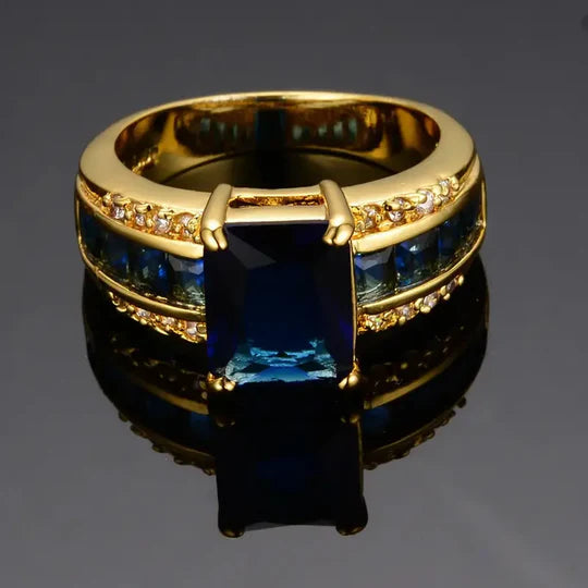 Imperial Elegance Gold Ring