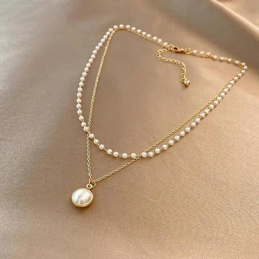 Luxury gold daisy necklace