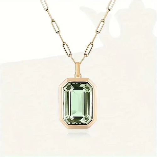 Sophia necklace with emerald stone