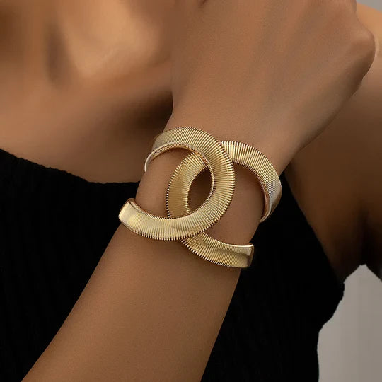 Elegant double gold bracelet