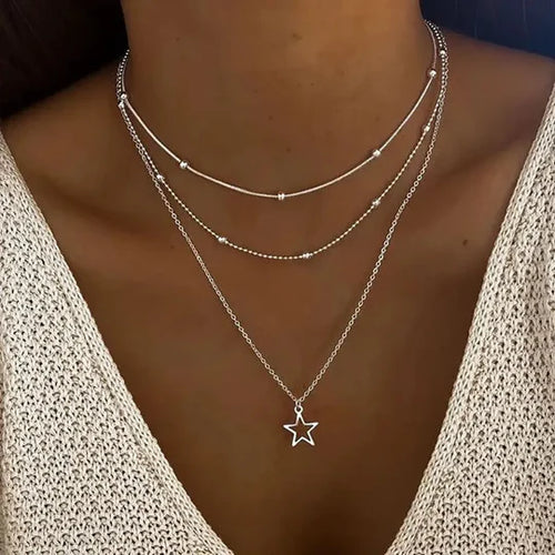 Retro star necklace